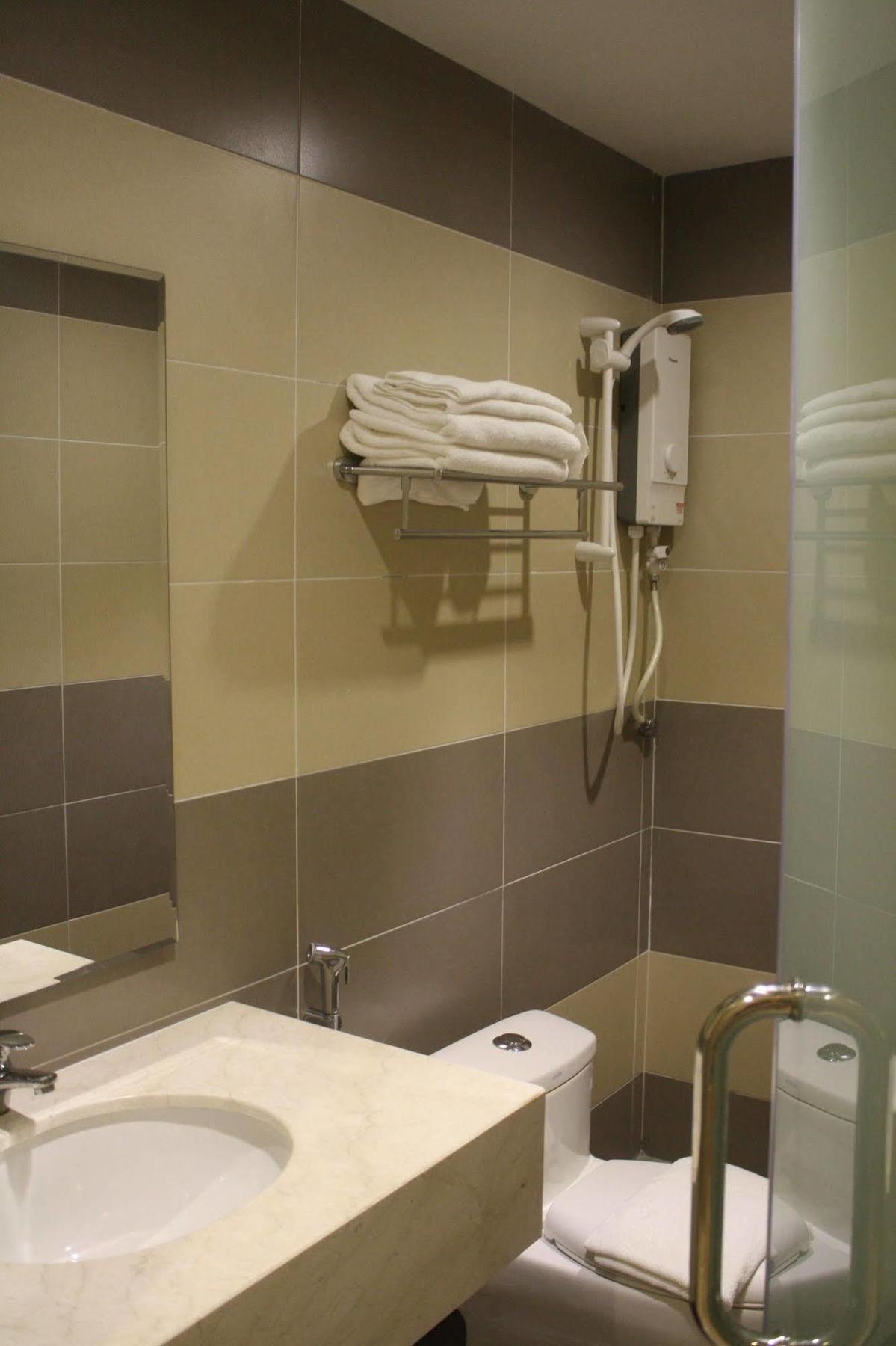 Aurora Hotel Malacca Eksteriør billede