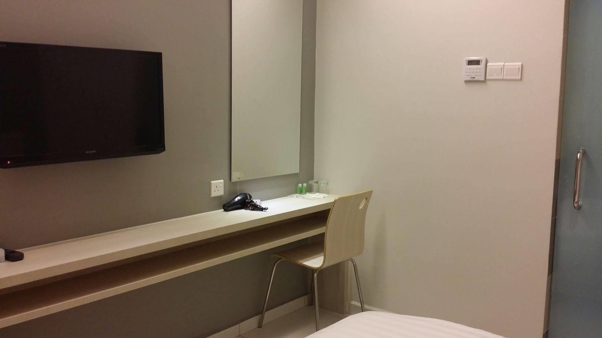 Aurora Hotel Malacca Eksteriør billede