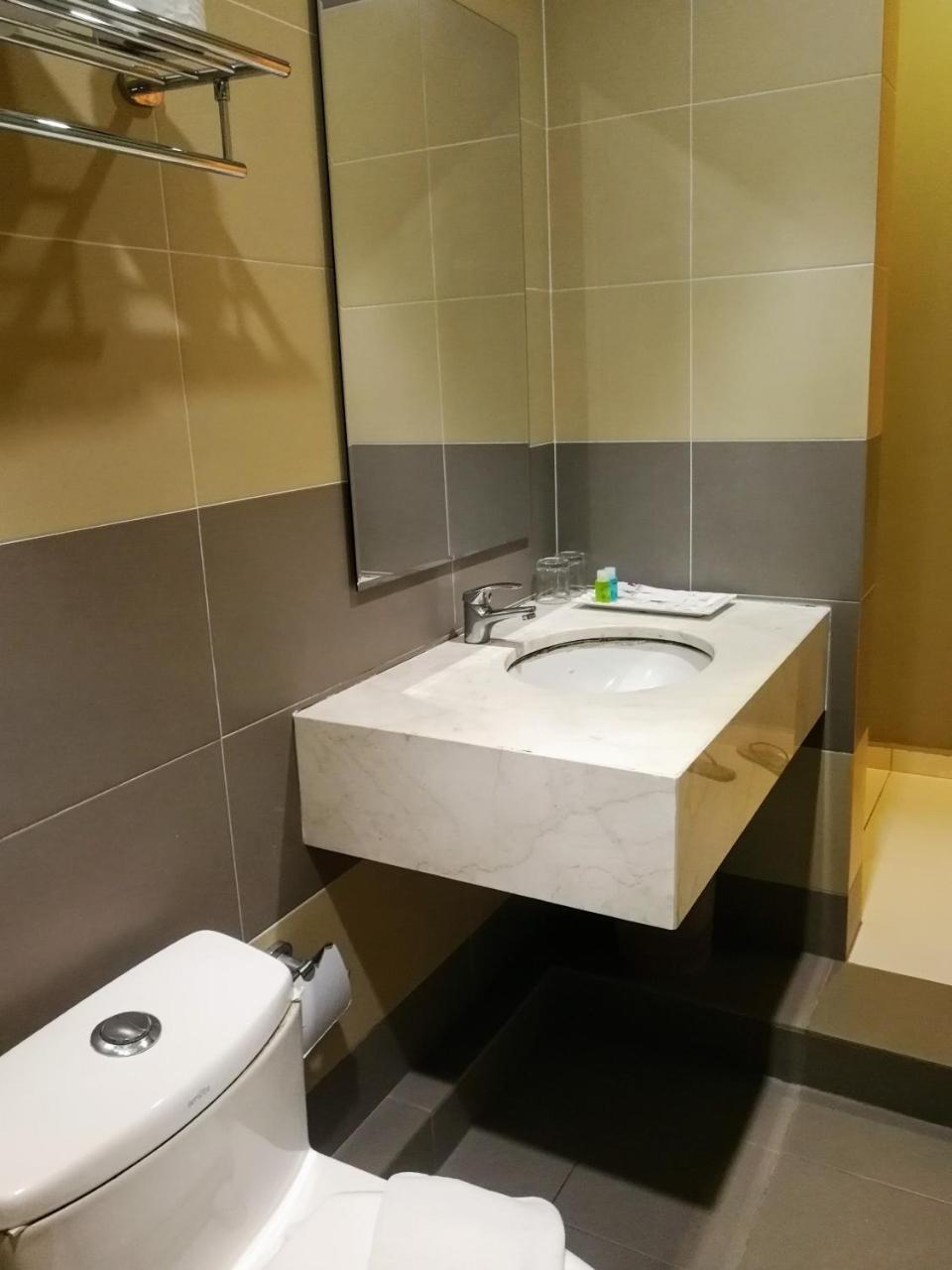 Aurora Hotel Malacca Eksteriør billede